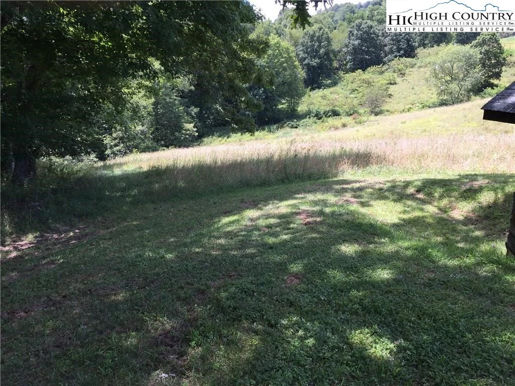 Image number 3 for the current listing
