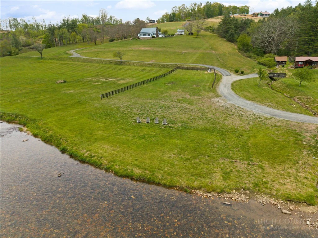 Image number 6 for the current listing