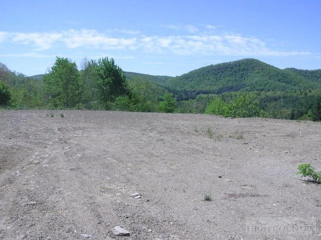 Image number 3 for the current listing