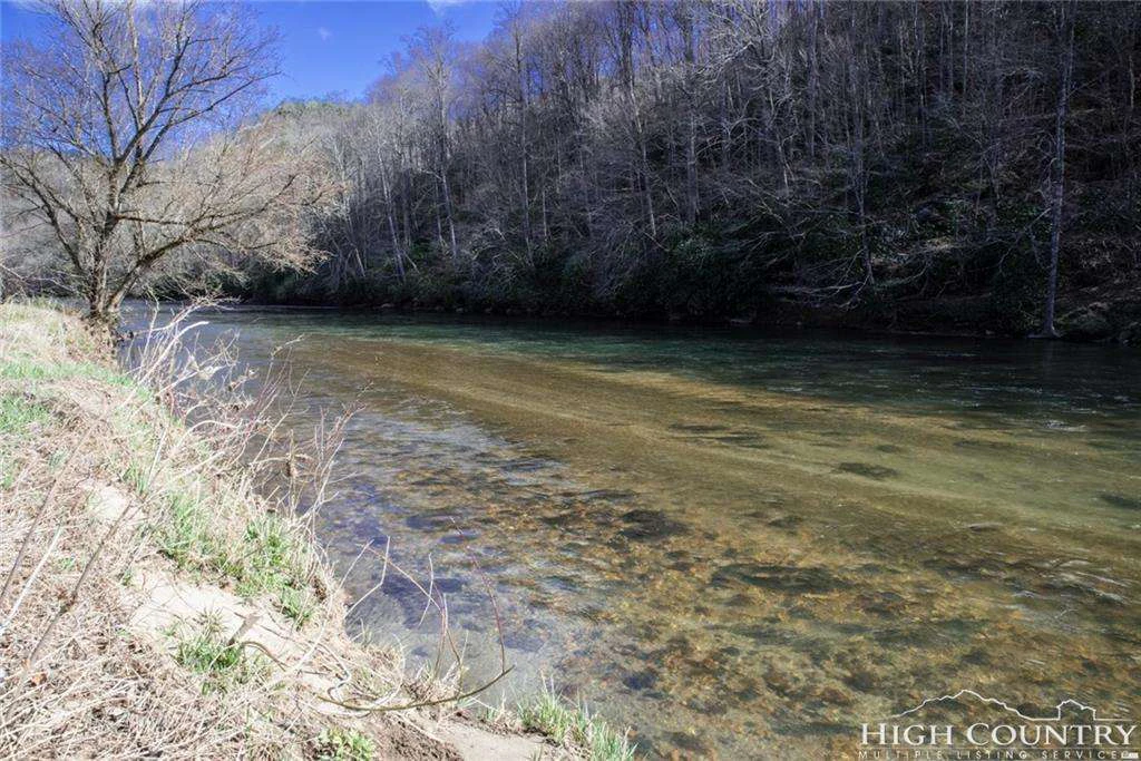 Image number 7 for the current listing