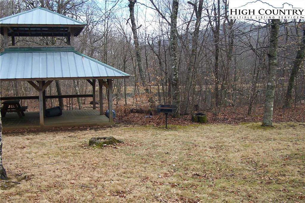 Image number 9 for the current listing
