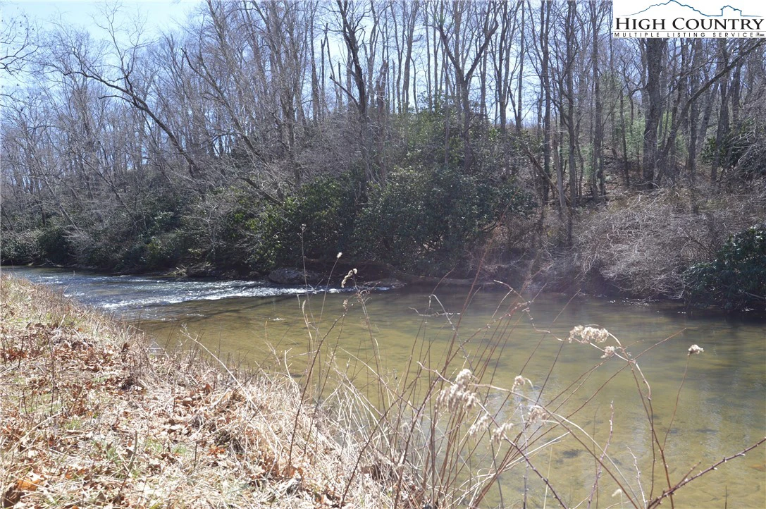Image number 7 for the current listing