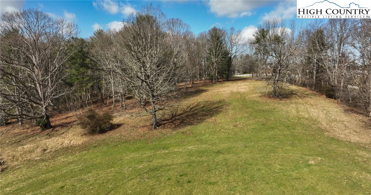 Image number 16 for the current listing