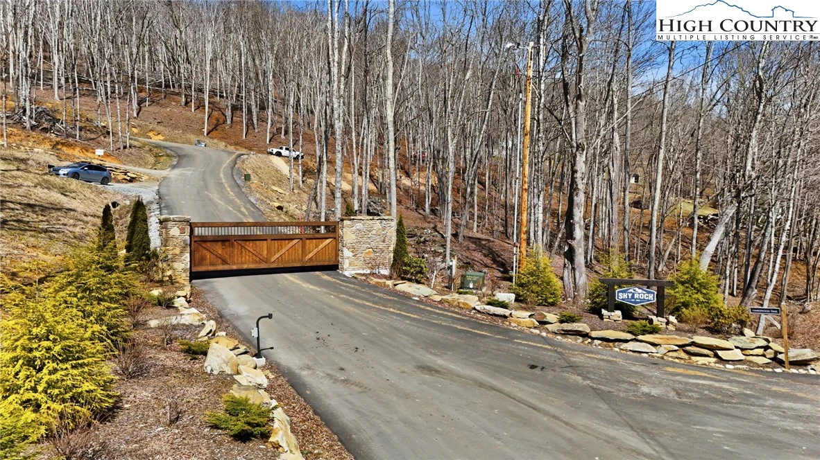 Image number 6 for the current listing