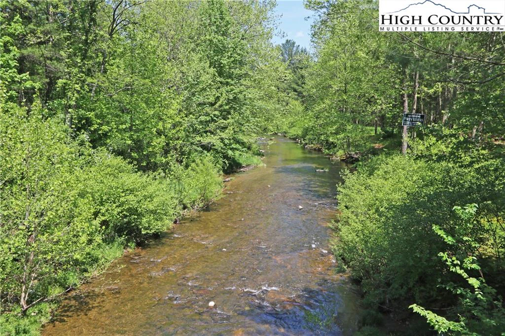 Image number 13 for the current listing