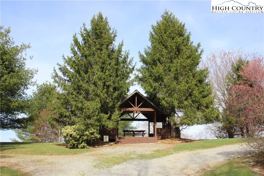 Image number 10 for the current listing