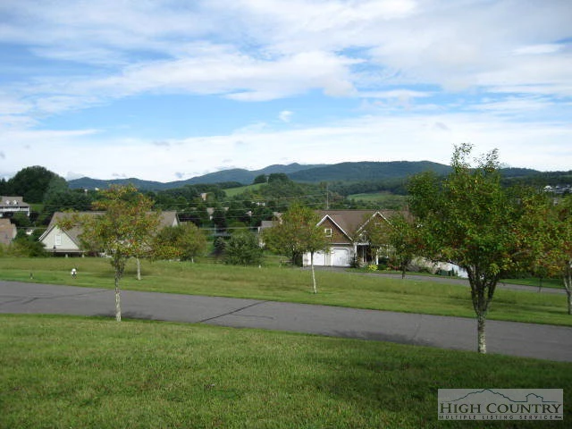 Image number 3 for the current listing