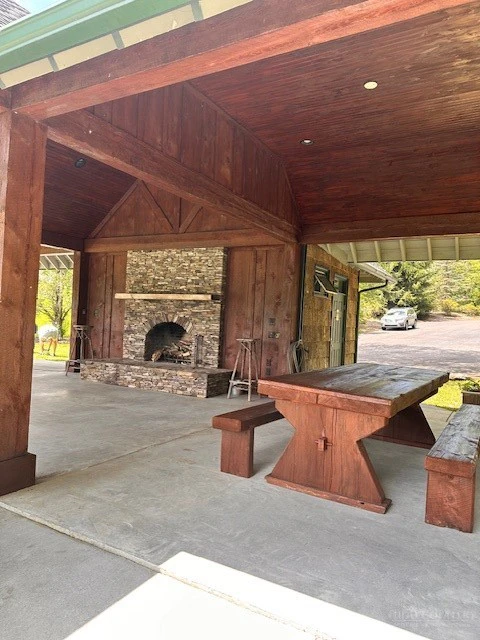 Image number 9 for the current listing