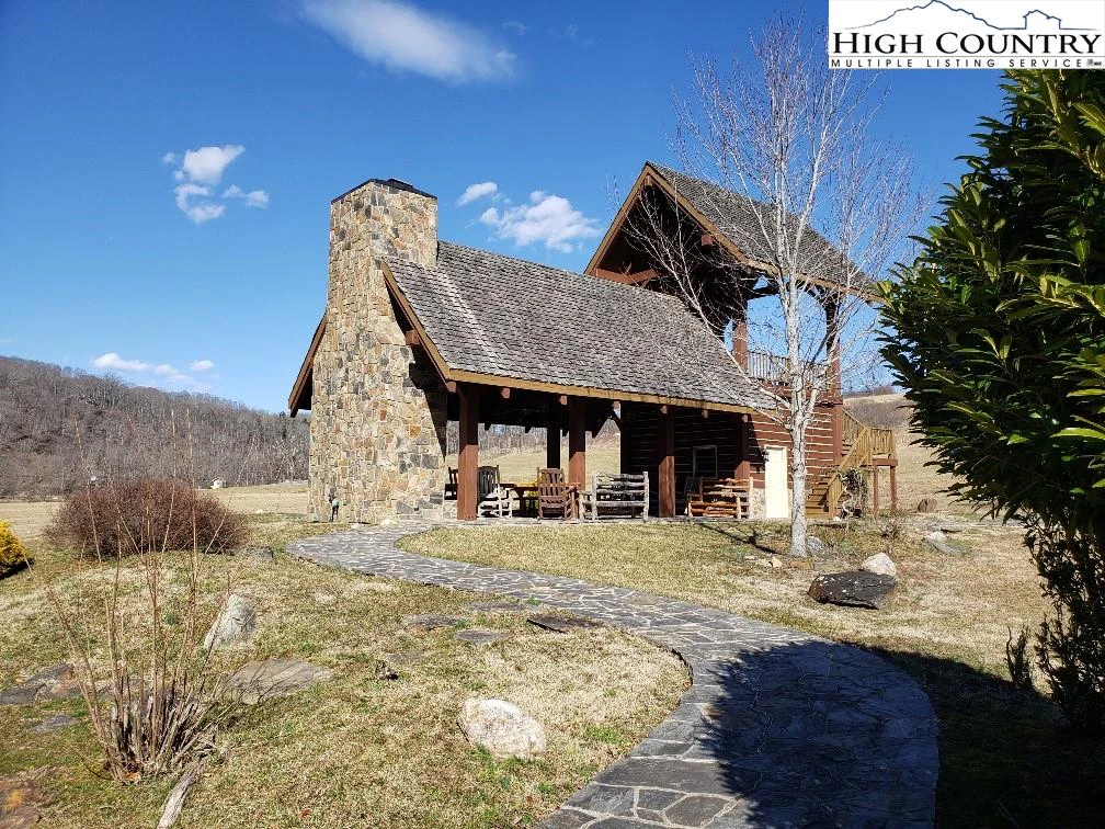 Image number 11 for the current listing