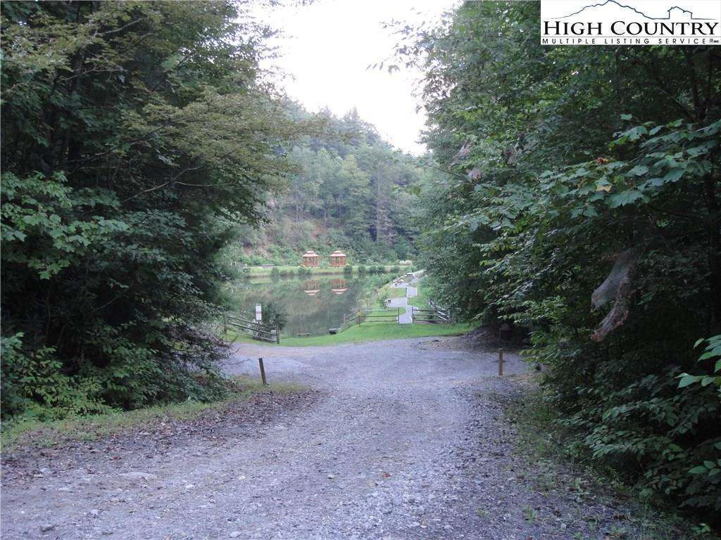 Image number 8 for the current listing