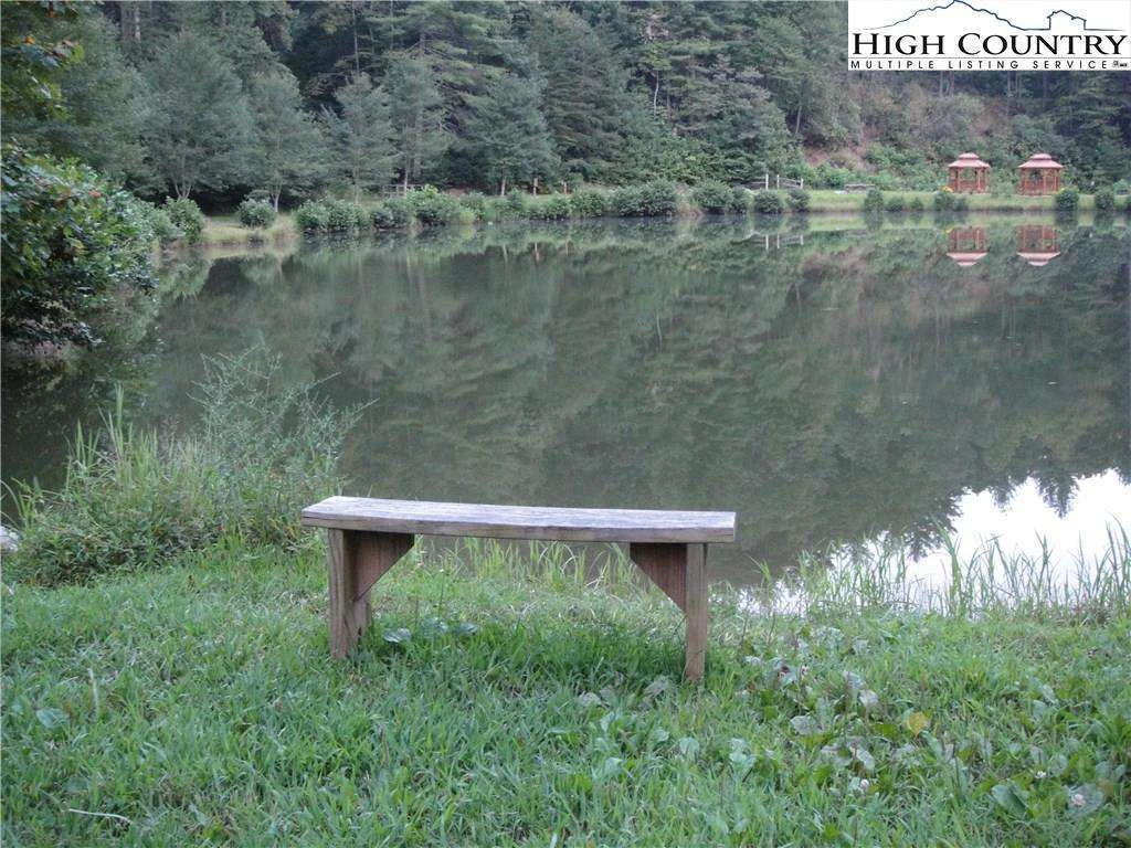 Image number 10 for the current listing