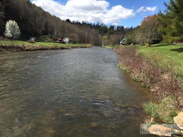 Image number 1 for the current listing