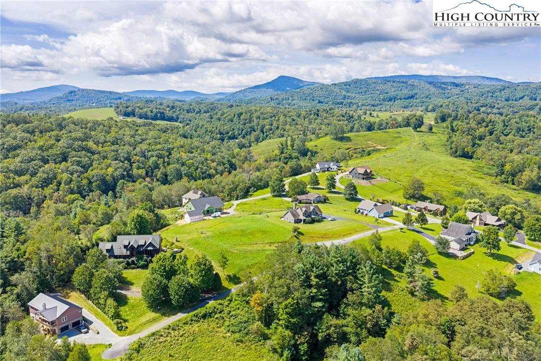 Image number 9 for the current listing
