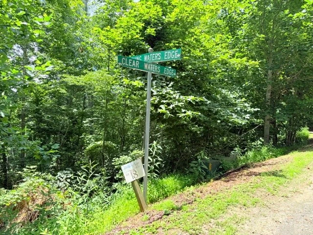 Image number 3 for the current listing