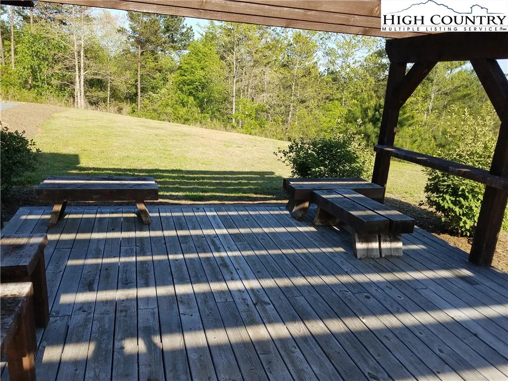 Image number 12 for the current listing