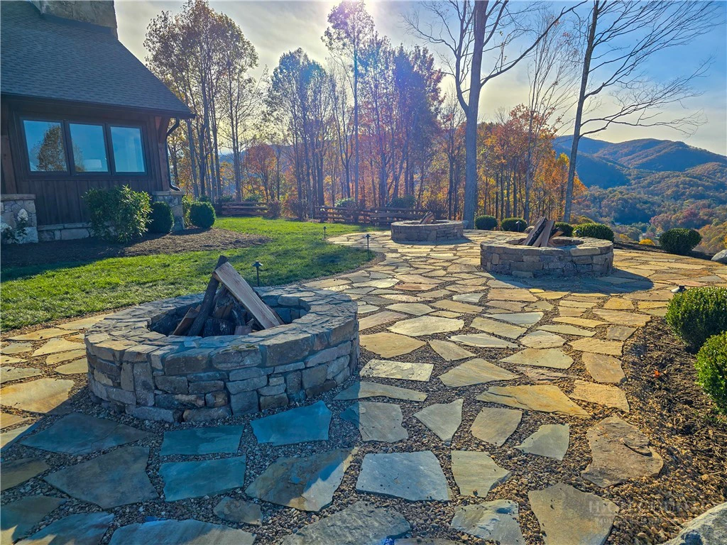 Image number 10 for the current listing