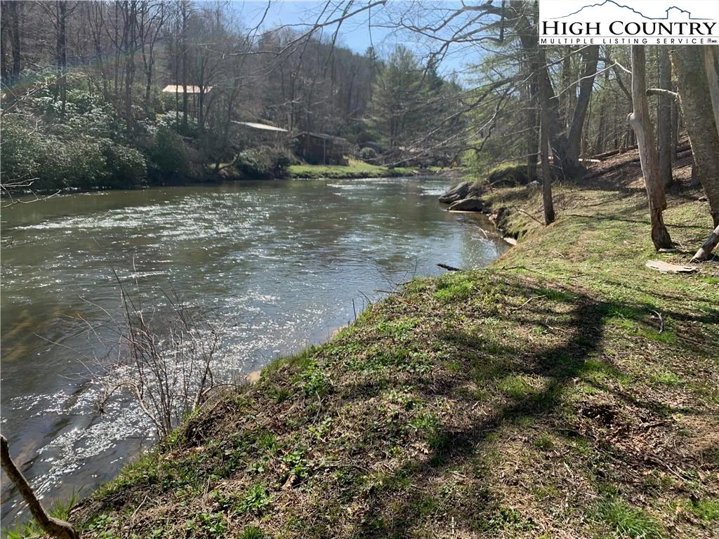 Image number 3 for the current listing