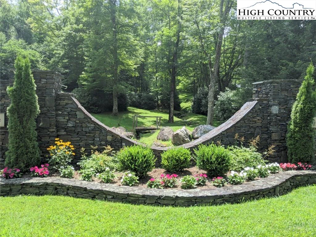 Image number 5 for the current listing