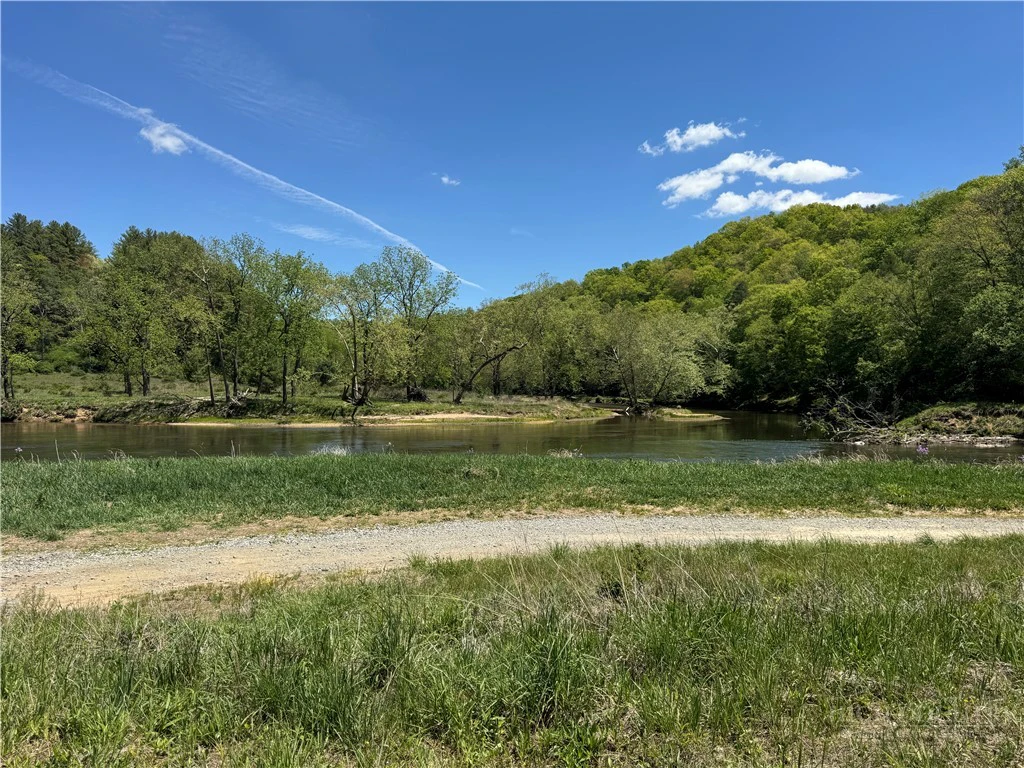 Image number 10 for the current listing
