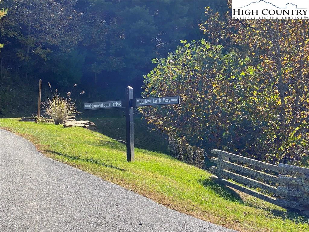 Image number 7 for the current listing