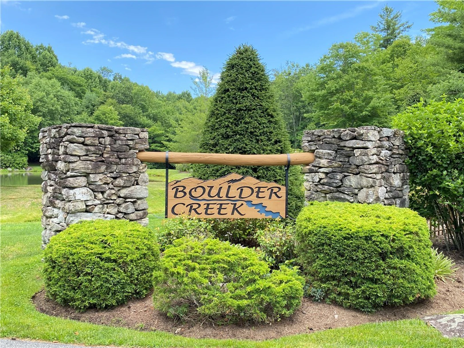 Image number 1 for the current listing