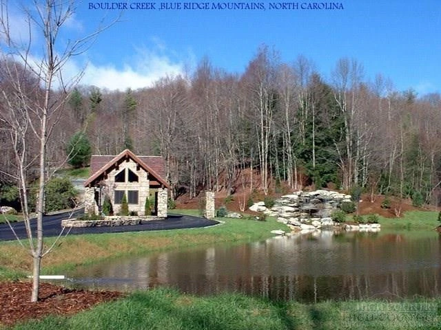 Image number 2 for the current listing