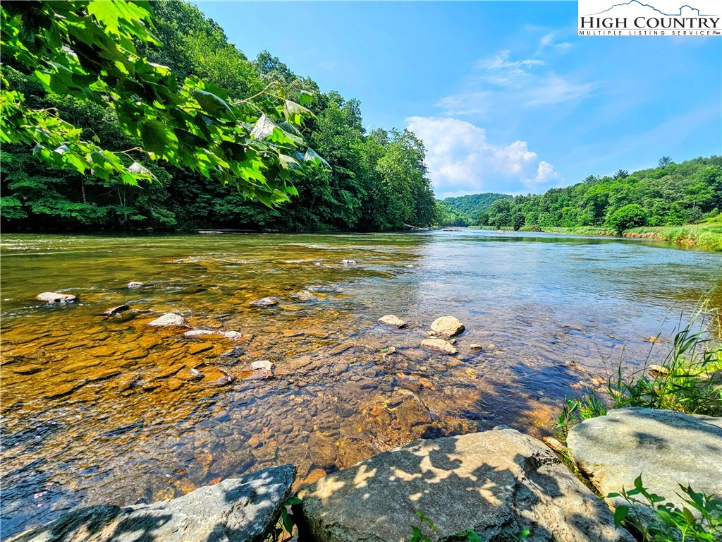 Image number 5 for the current listing