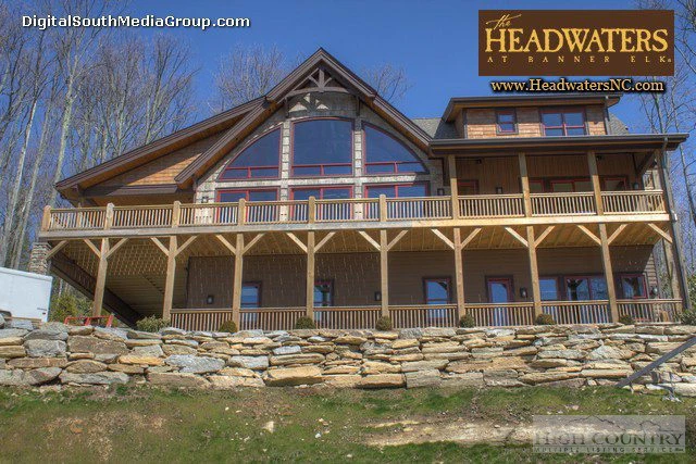Image number 1 for the current listing