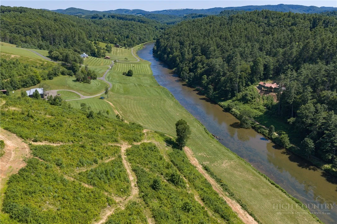 Image number 3 for the current listing