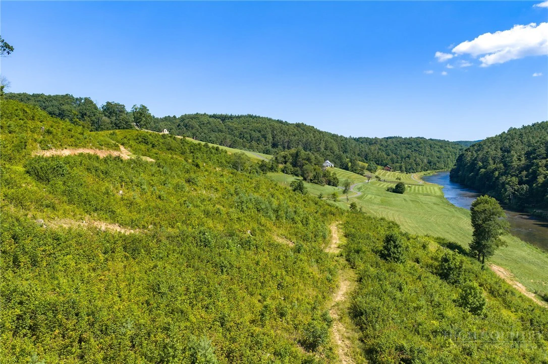 Image number 7 for the current listing