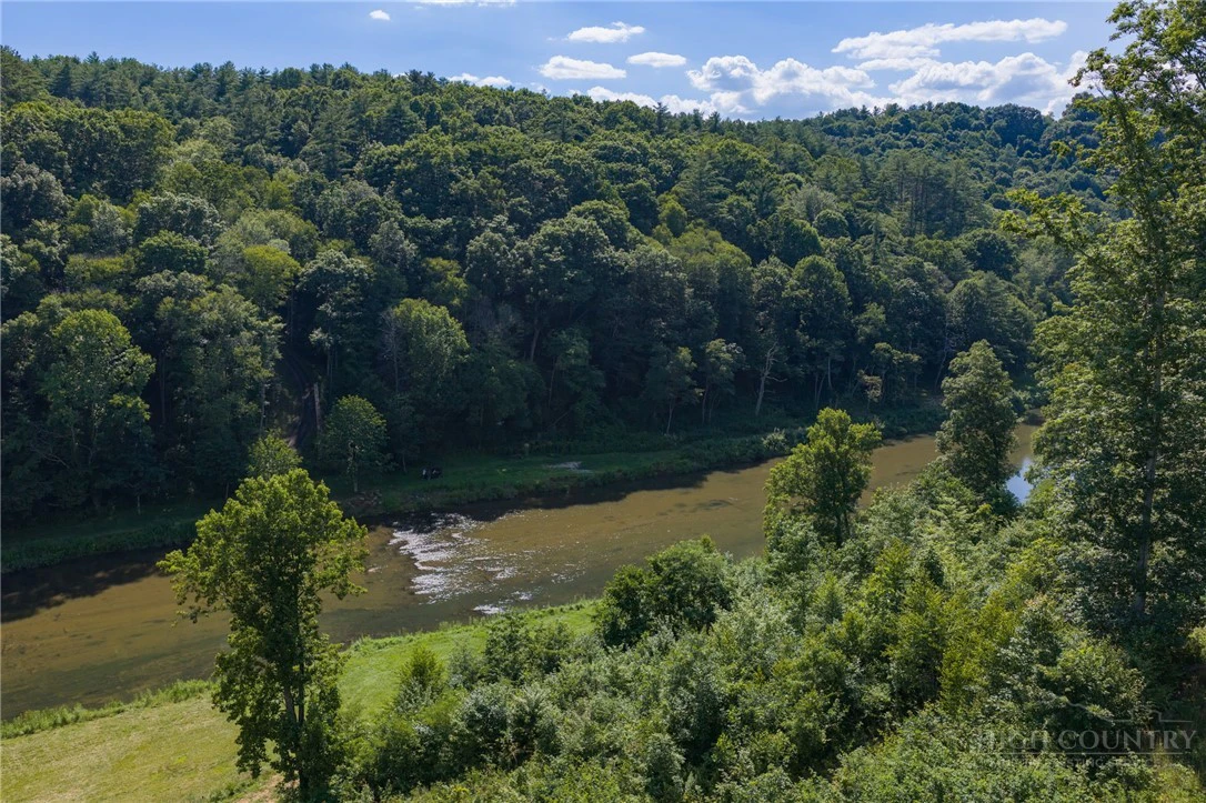 Image number 8 for the current listing