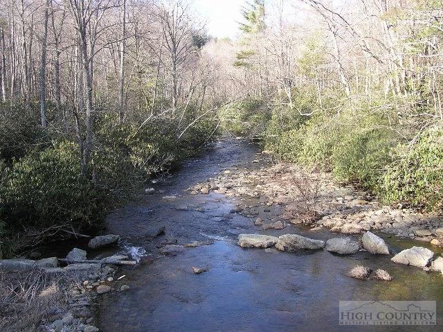 Image number 6 for the current listing