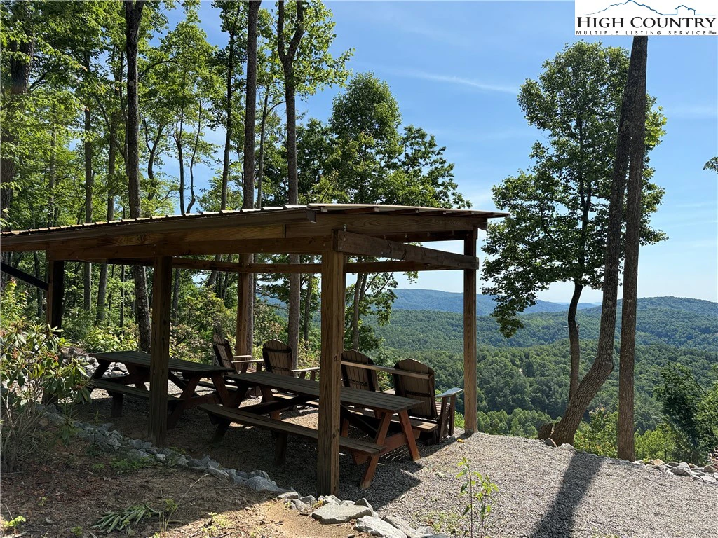 Image number 11 for the current listing
