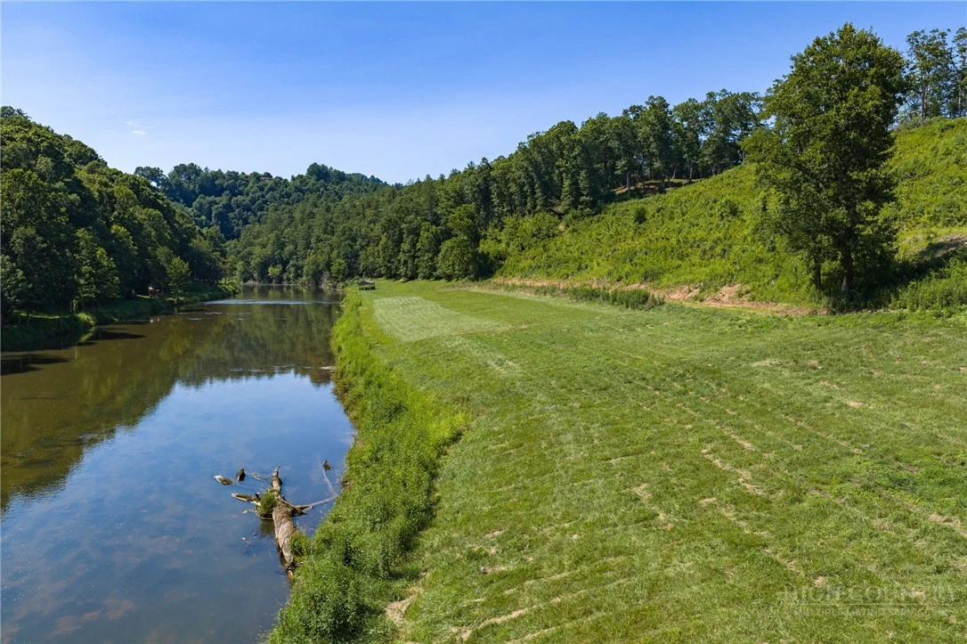 Image number 6 for the current listing