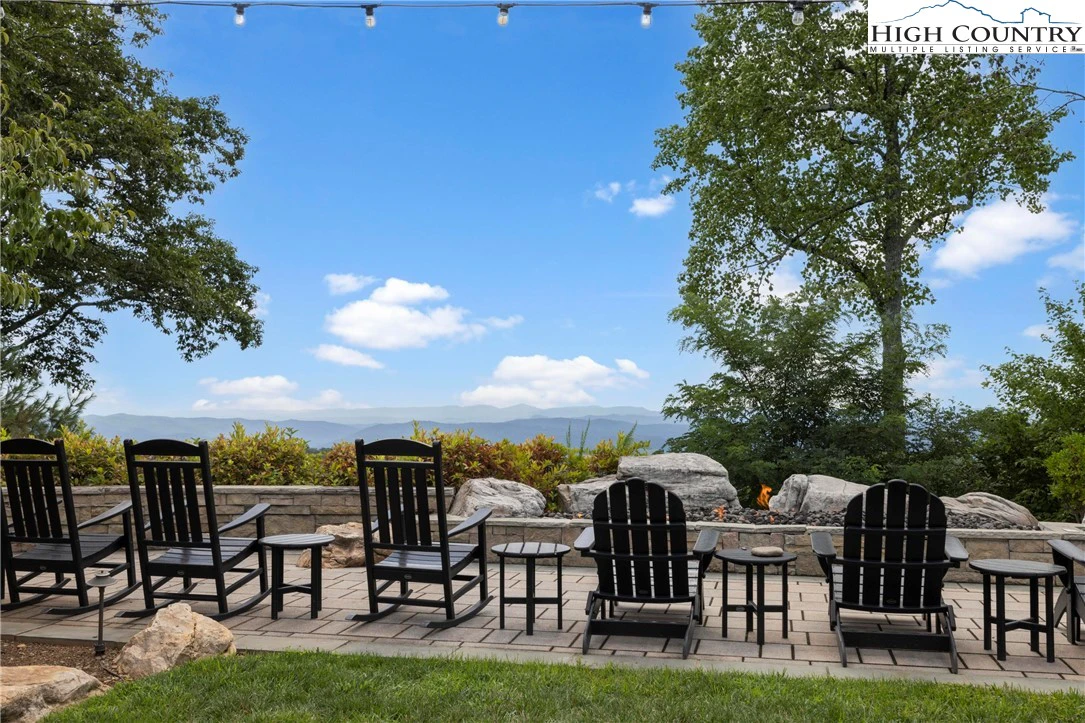Image number 15 for the current listing