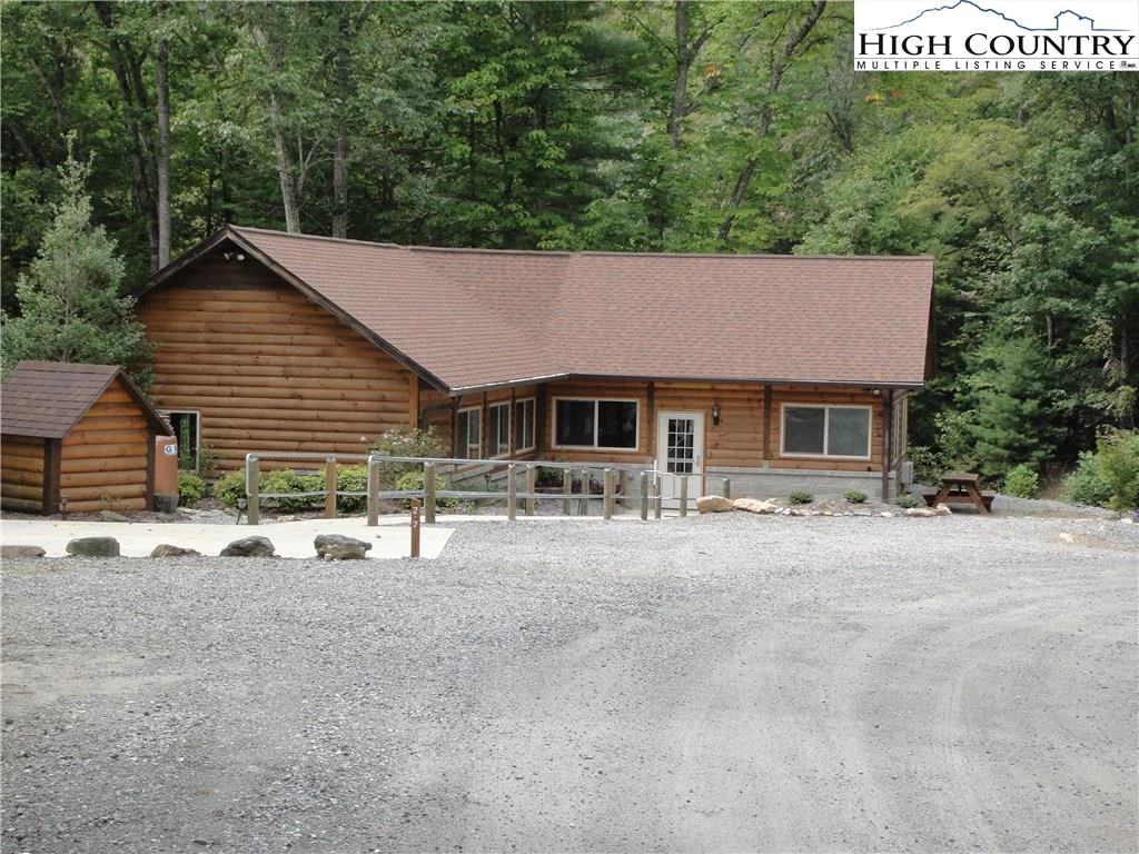 Image number 3 for the current listing