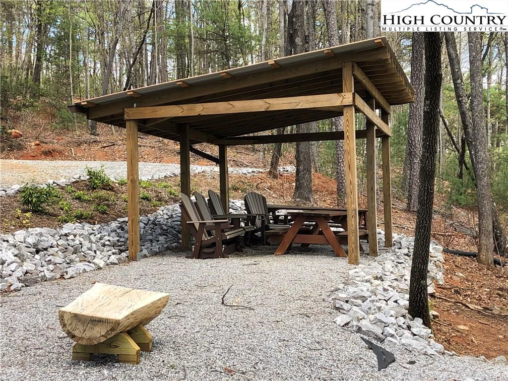 Image number 20 for the current listing