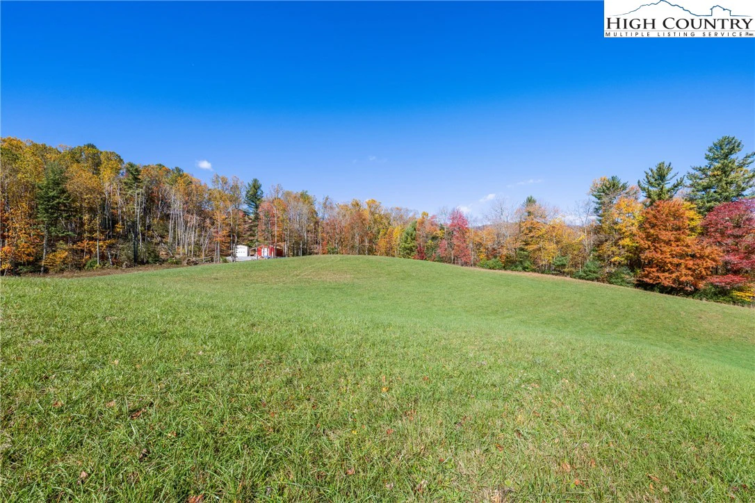 Image number 15 for the current listing