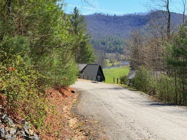 Image number 10 for the current listing