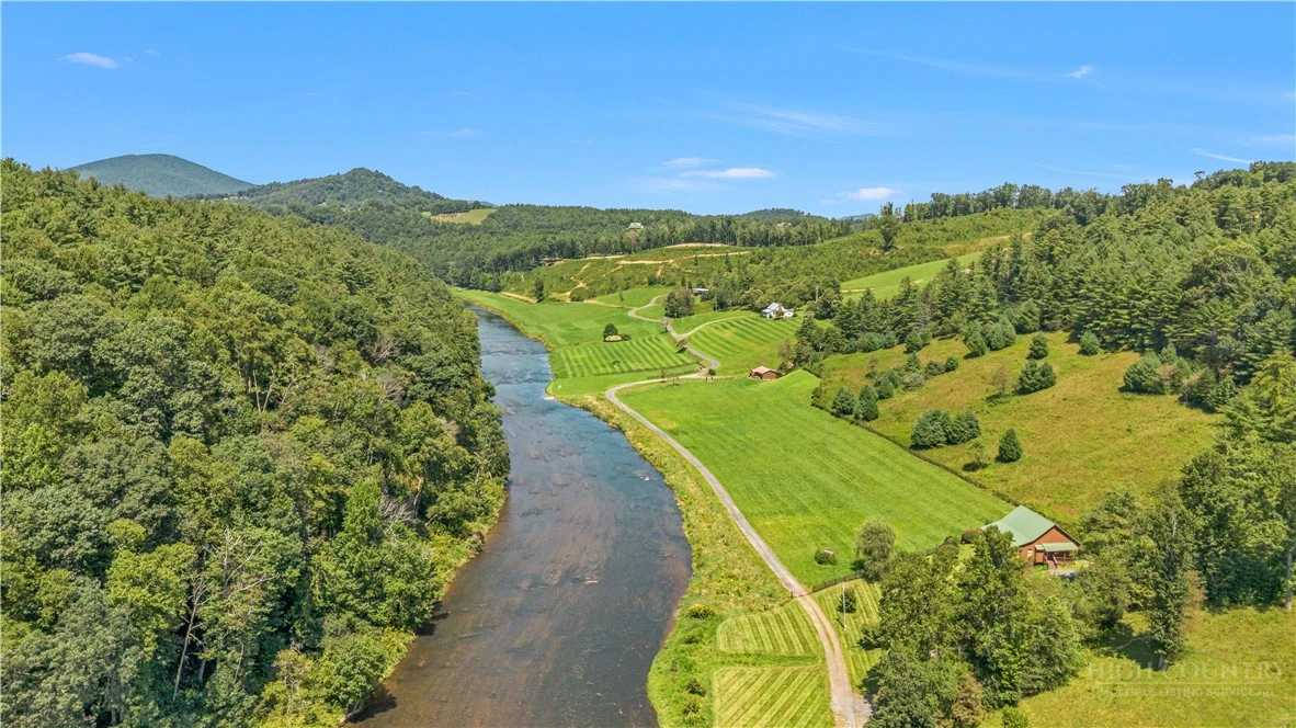 Image number 3 for the current listing