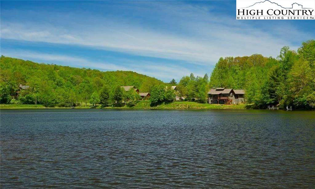 Image number 9 for the current listing