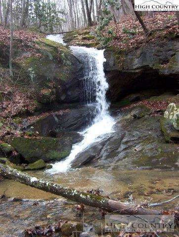 Image number 1 for the current listing