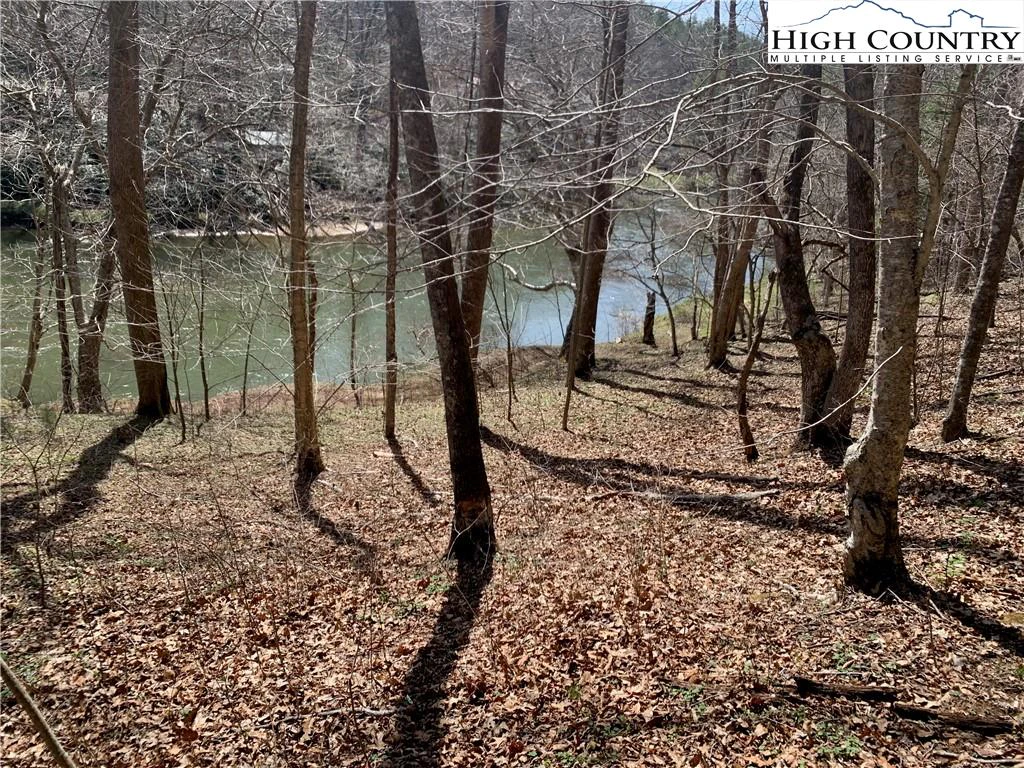 Image number 15 for the current listing
