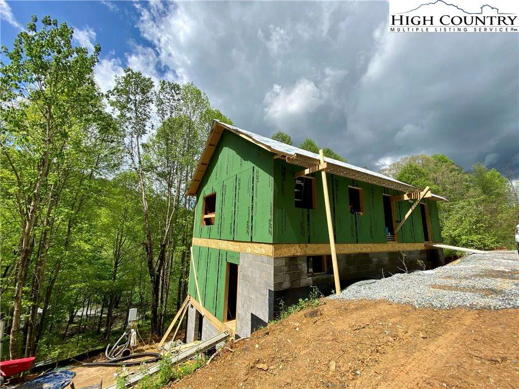 Image number 10 for the current listing