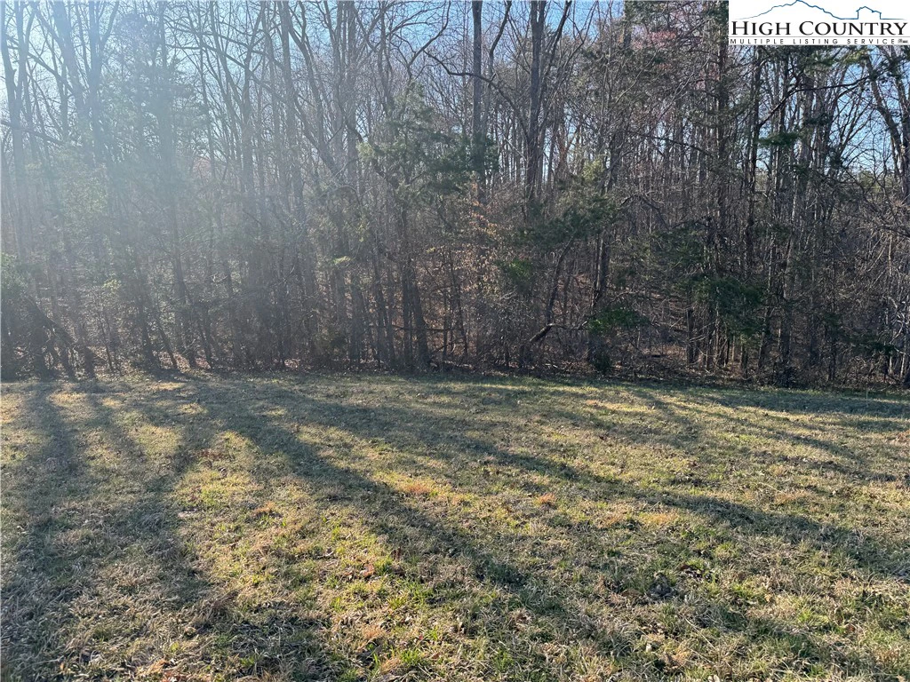 Image number 9 for the current listing