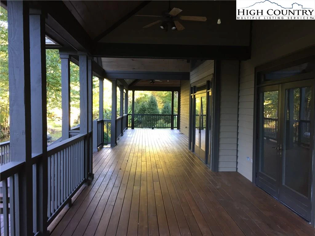 Image number 12 for the current listing