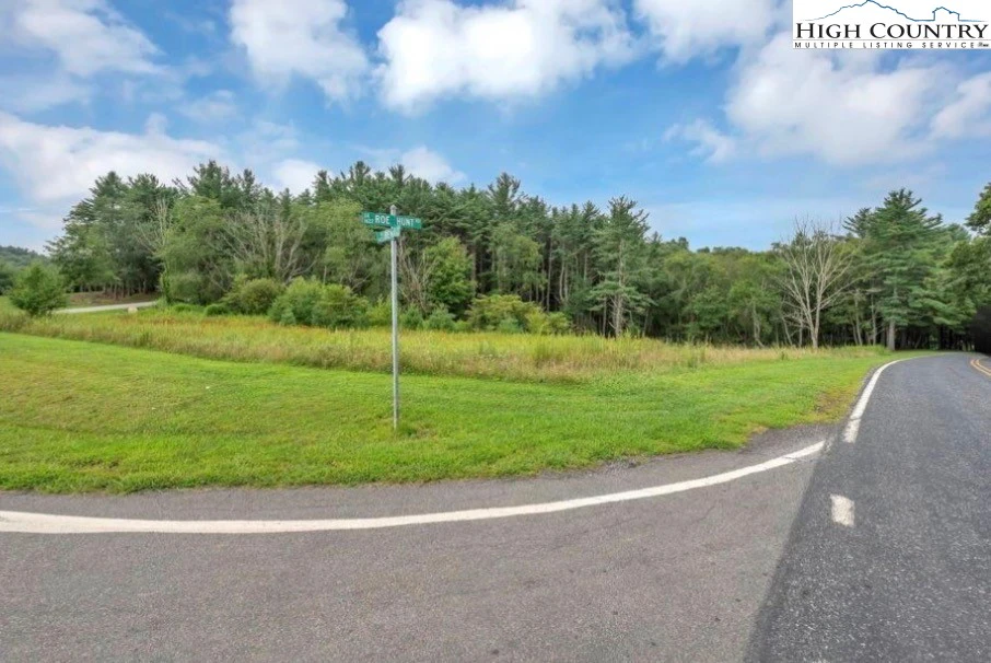 Image number 2 for the current listing