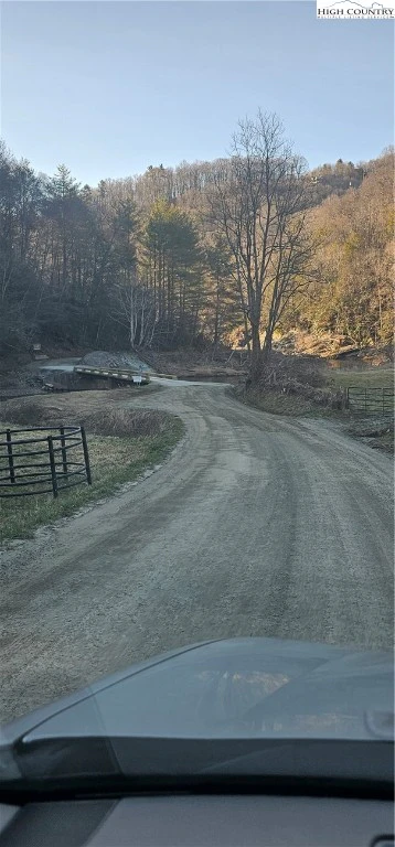 Image number 4 for the current listing