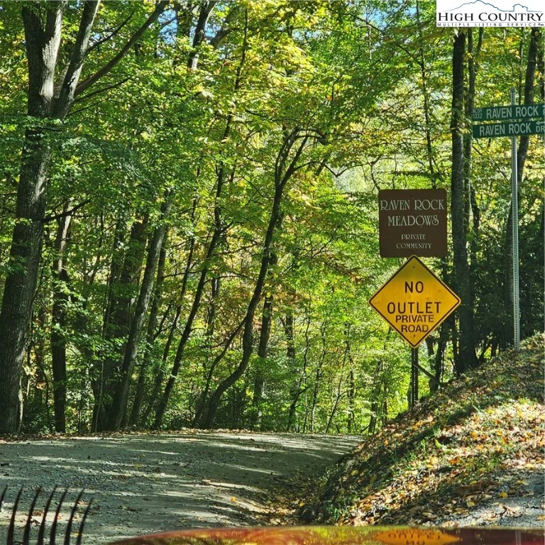 Image number 18 for the current listing