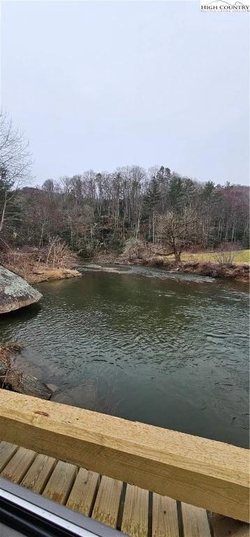 Image number 16 for the current listing